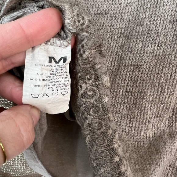 Dolce Ragazza Knit top with built in tank NWT, Medium - Picture 6 of 6